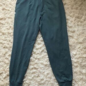 Vuori Joggers Size Small